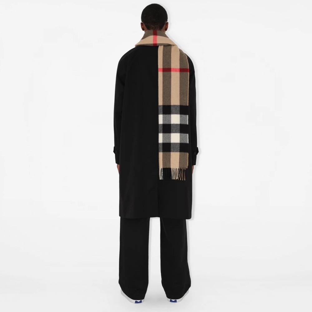 NEW XL BURBERRY LONDON 2025 Half Mega Giant Check Cashmere Scarf Shawl Wrap - Picture 3 of 13